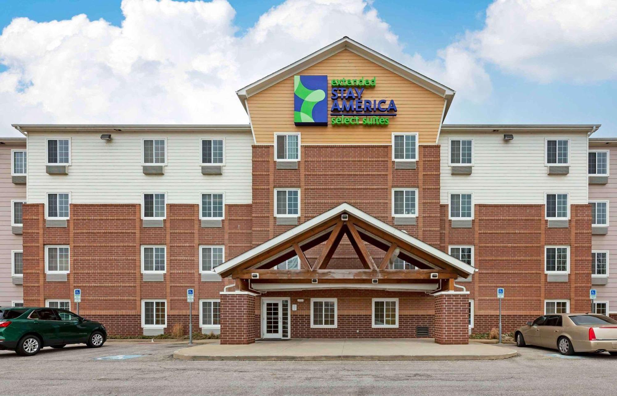 Extended Stay America Select Suites - Cleveland - Airport Exterior photo
